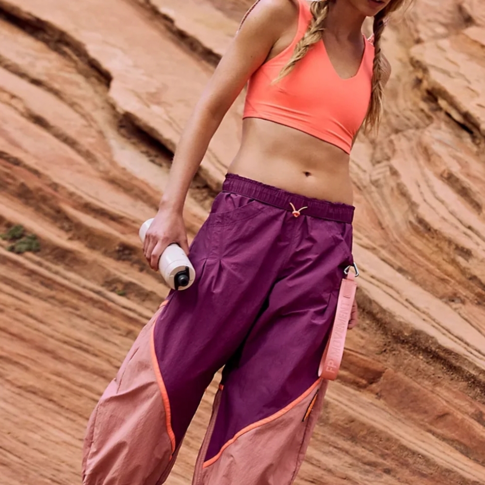 (NWT)FP Movement by Free People pants are the Freeflow Colorblock Joggers
